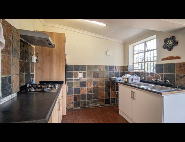 3 BEDROOM HOUSE FOR SALE IN KENSINGTON